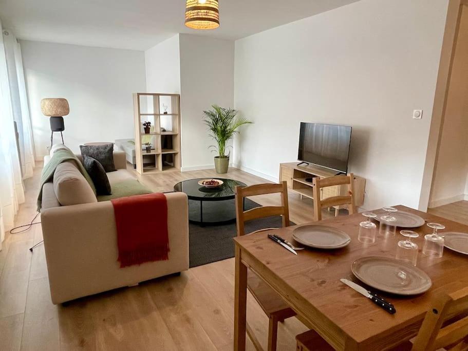 Appartement 73M2 - 2 Chambres - Parking - Wi-Fi トゥールーズ エクステリア 写真